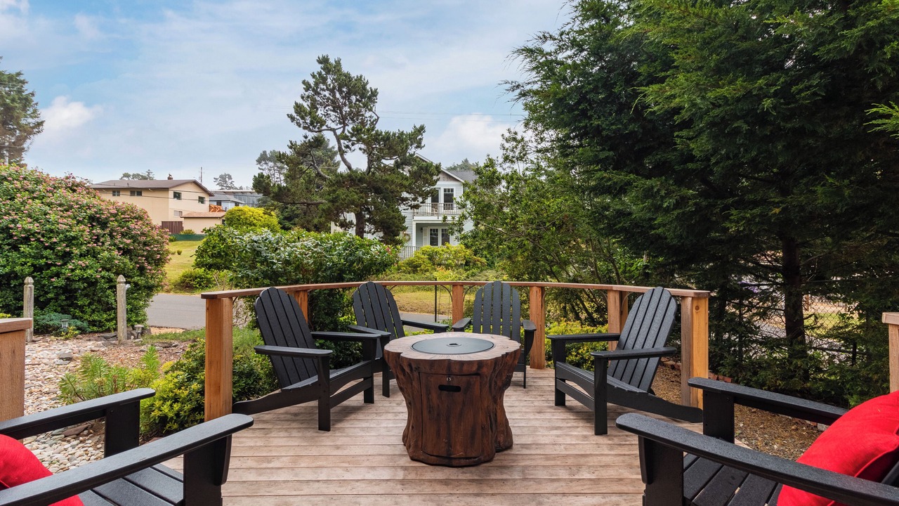 Photo of Patio Balcony in Lincoln City