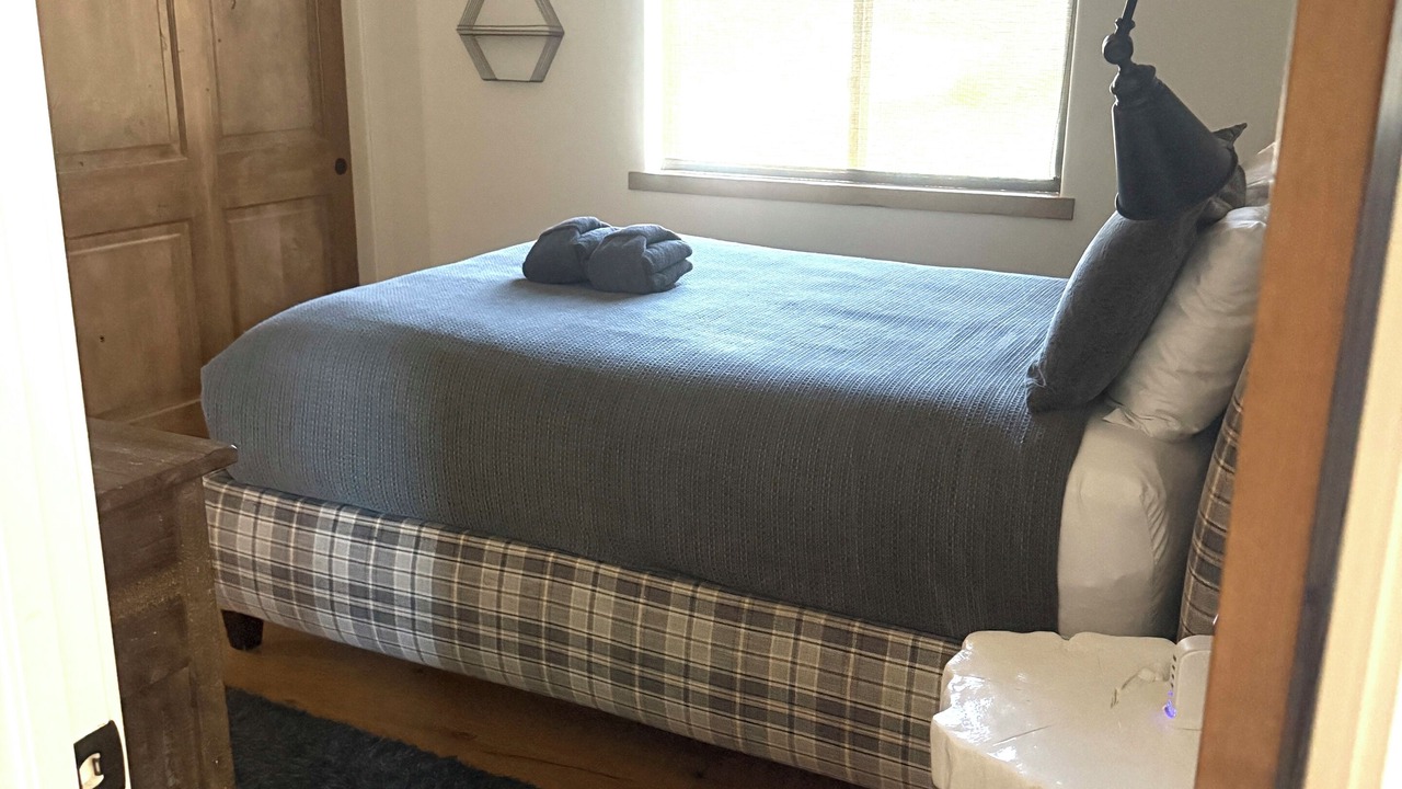 Photo of Bedroom in Mountain View Estates