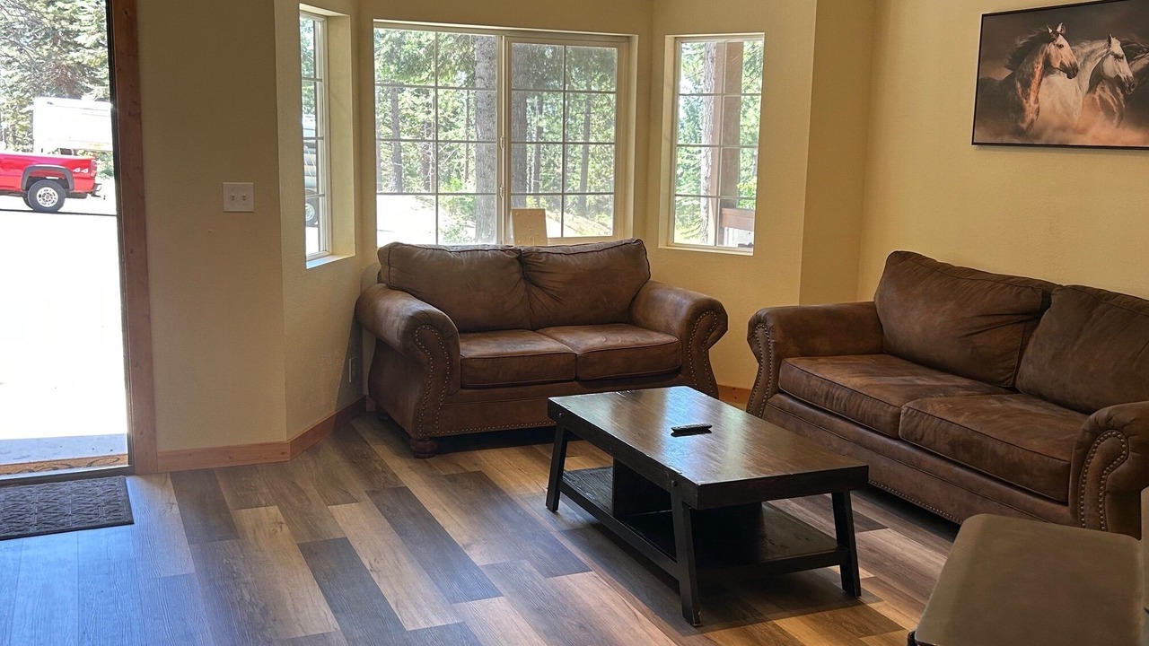 Photo of Livingroom in Mount Shasta