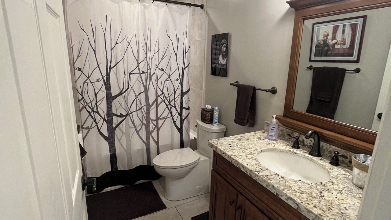 Photo of Bathroom in Al Tahoe