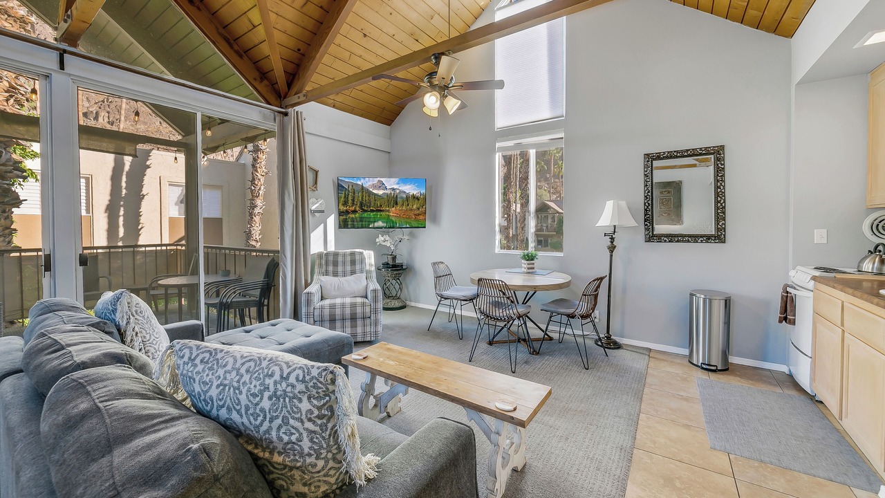Photo of Livingroom in Indian Wells