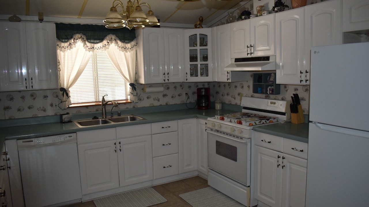 Photo of Kitchen in Holiday Shores