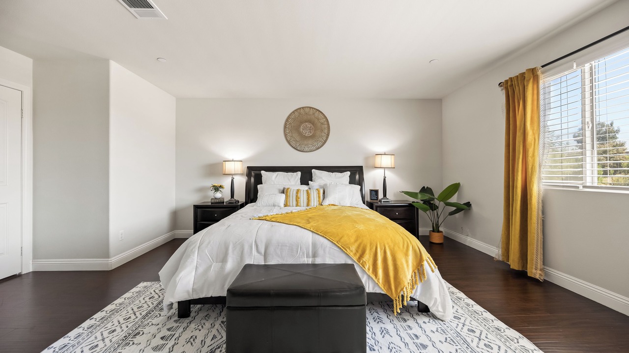 Photo of Bedroom in Mira Loma
