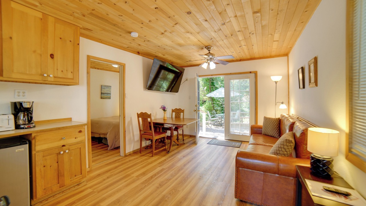 Photo of Bedroom in Cobb