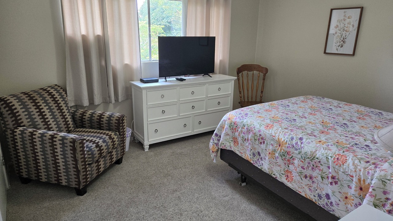 Photo of Bedroom in Orange