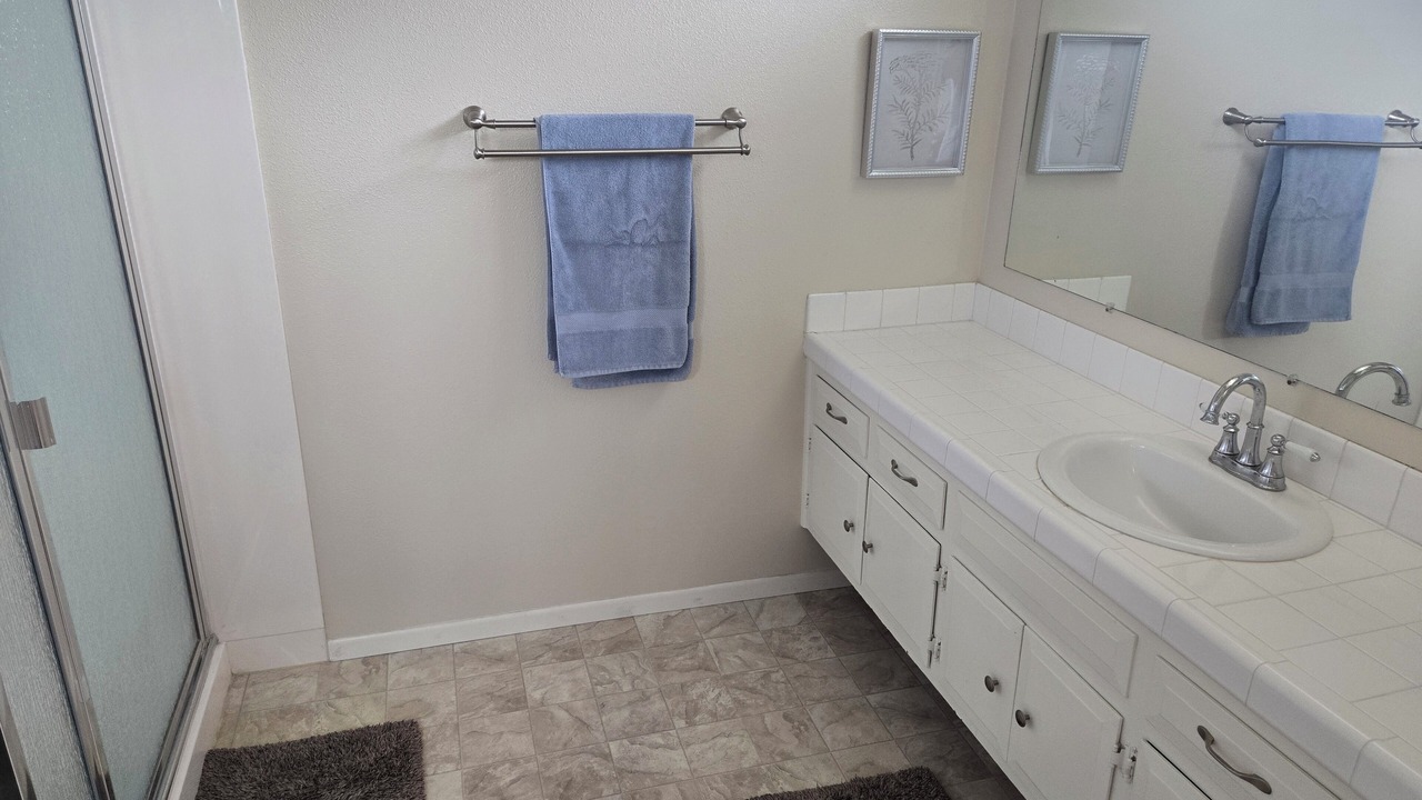 Photo of Bathroom in Orange