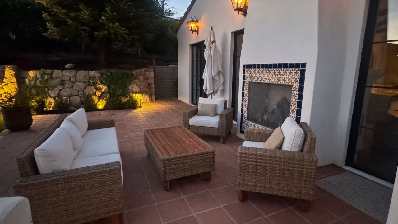 Photo of Patio Balcony in Carpenter Canyon
