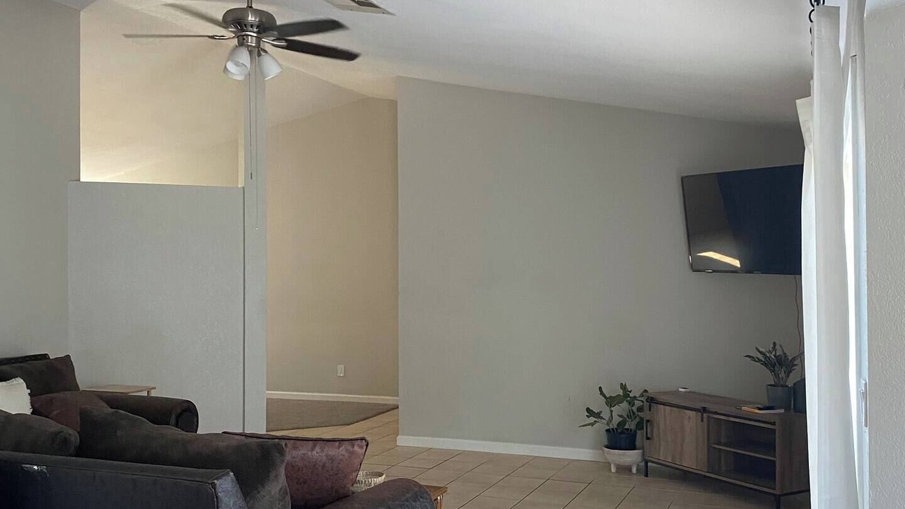 Photo of Livingroom in Glendale