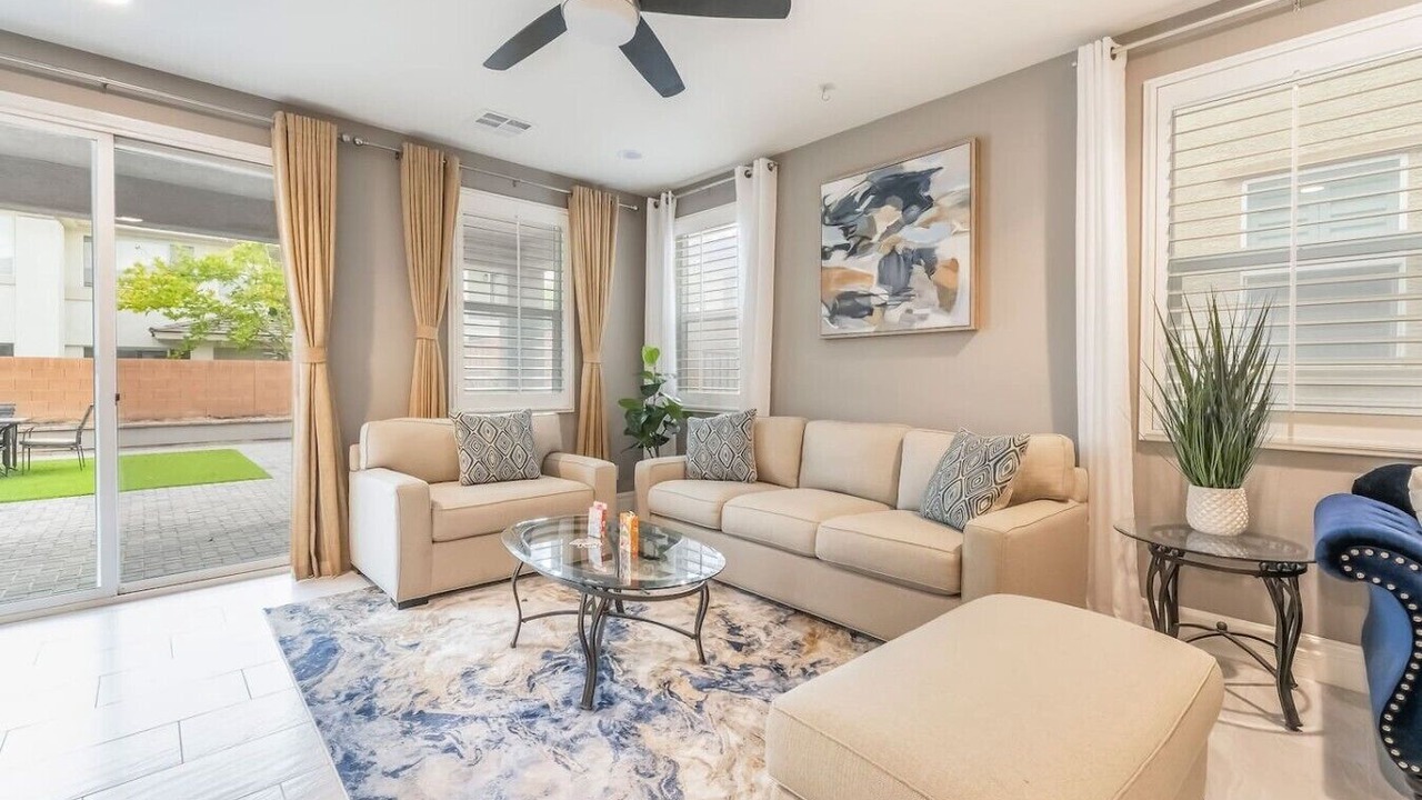 Photo of Livingroom in Rhodes Ranch