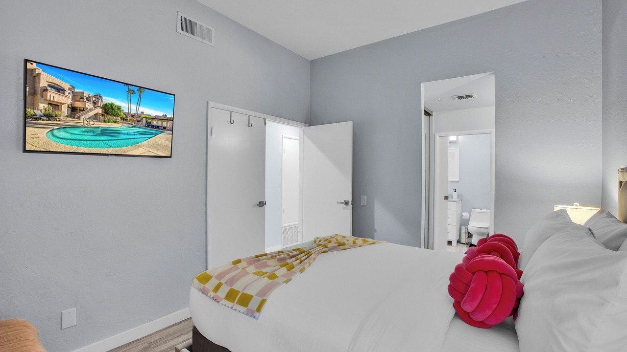 Photo of Bedroom in Canyon Sands