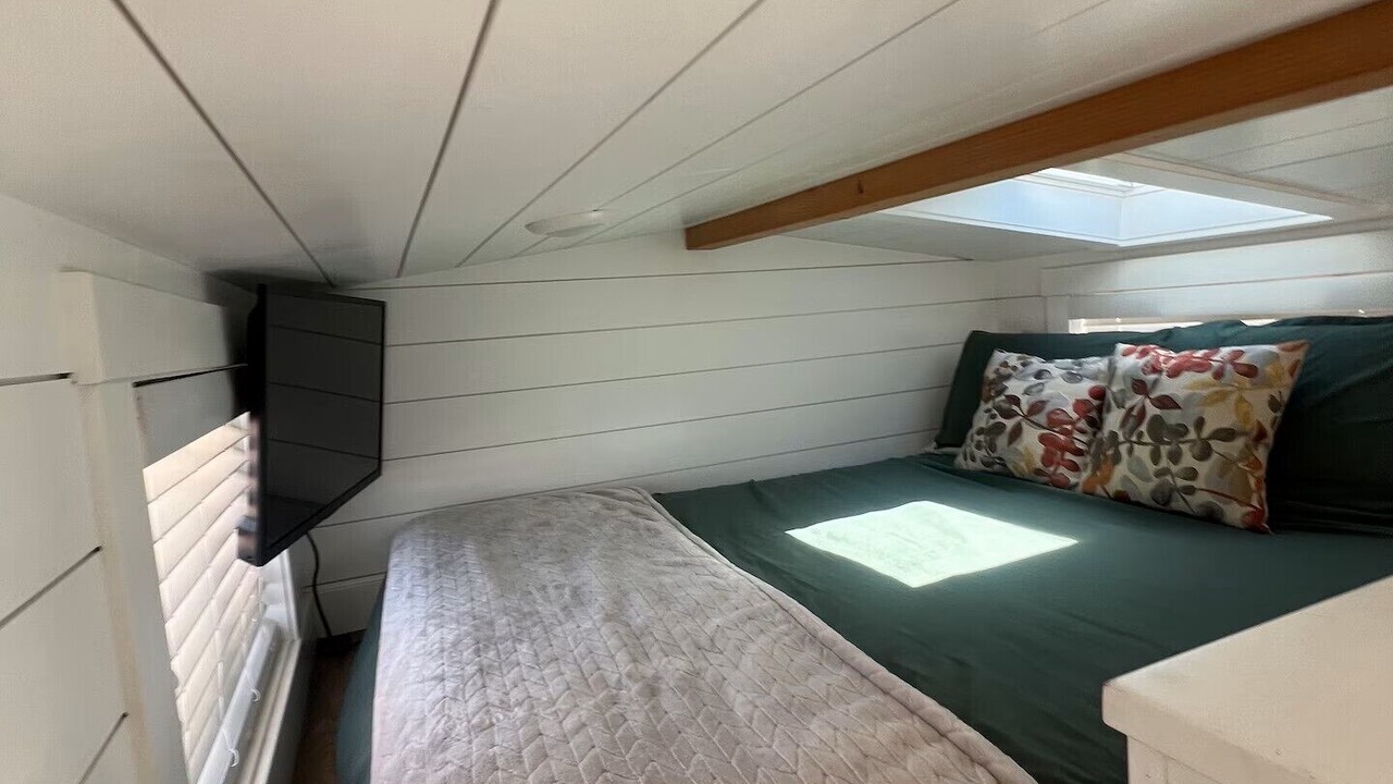 Photo of Bedroom in Apple Valley