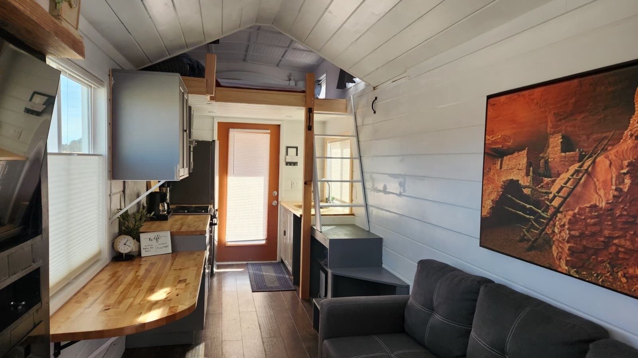 Photo of Livingroom in Apple Valley