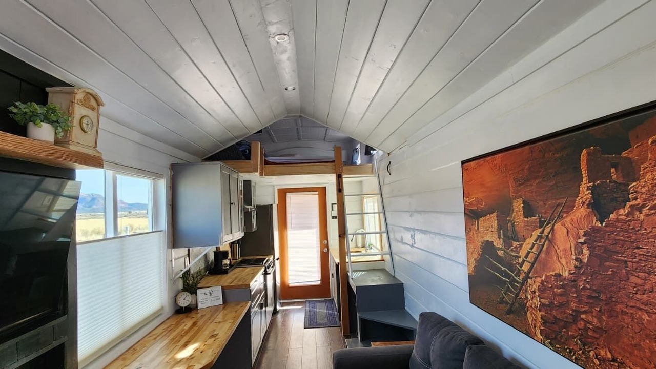Photo of Livingroom in Apple Valley