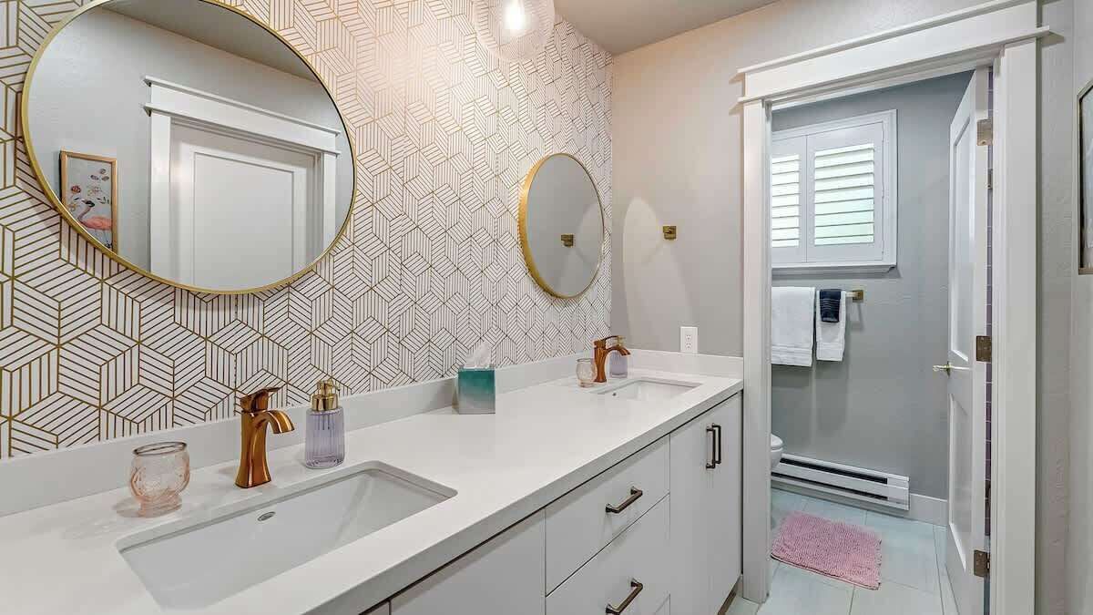 Photo of Bathroom in Plumas Eureka Estates