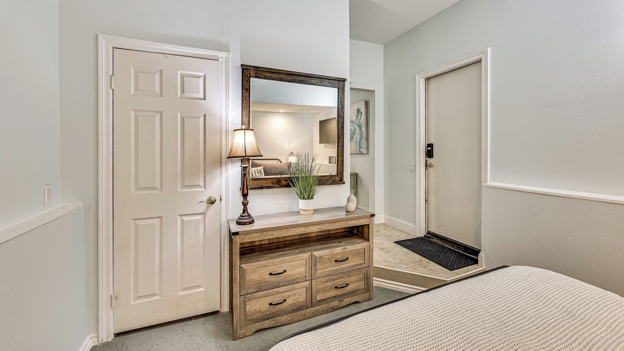 Photo of Bedroom in Lake Elsinore