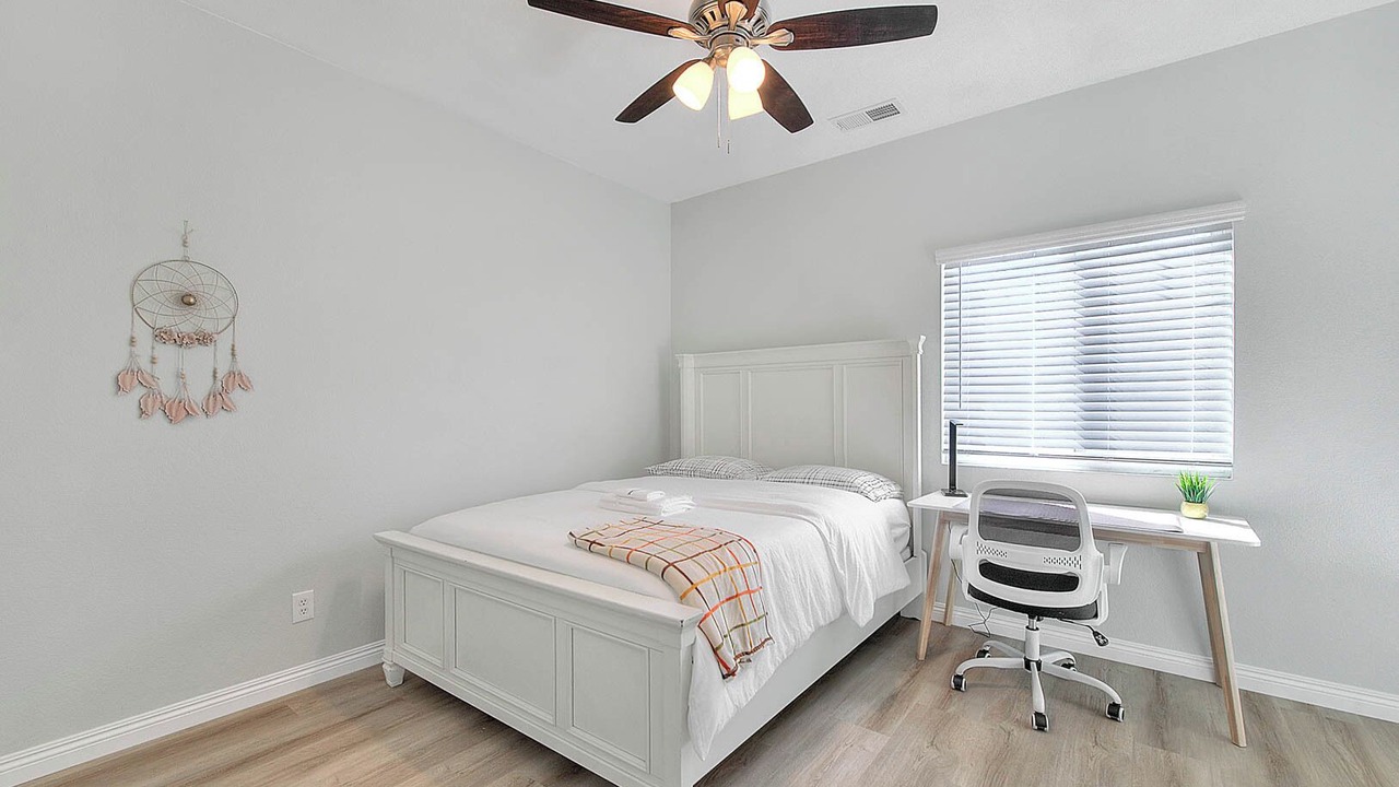 Photo of Bedroom in Los Serranos