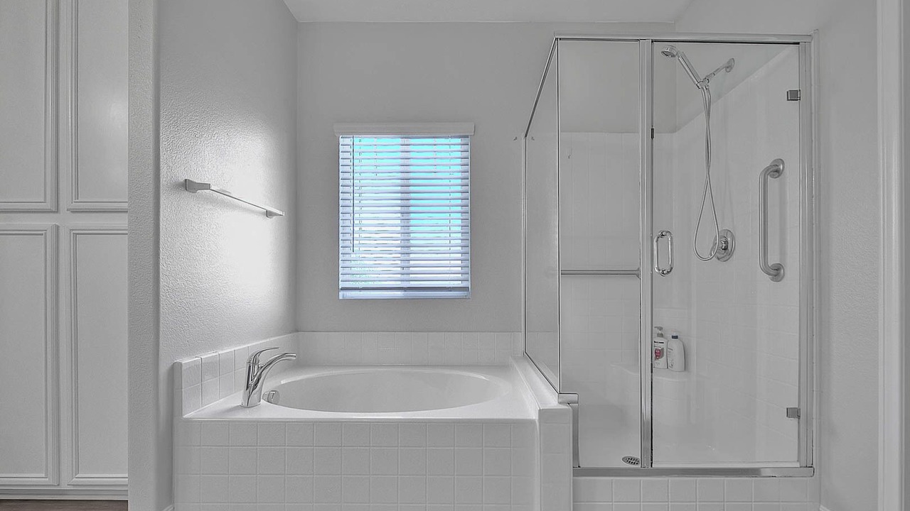 Photo of Bathroom in Los Serranos