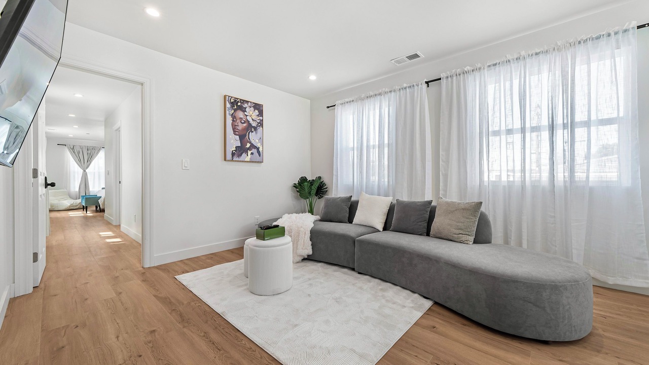Photo of Livingroom in Hayward