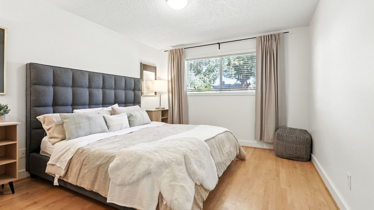 Photo of Bedroom in Ellsworth
