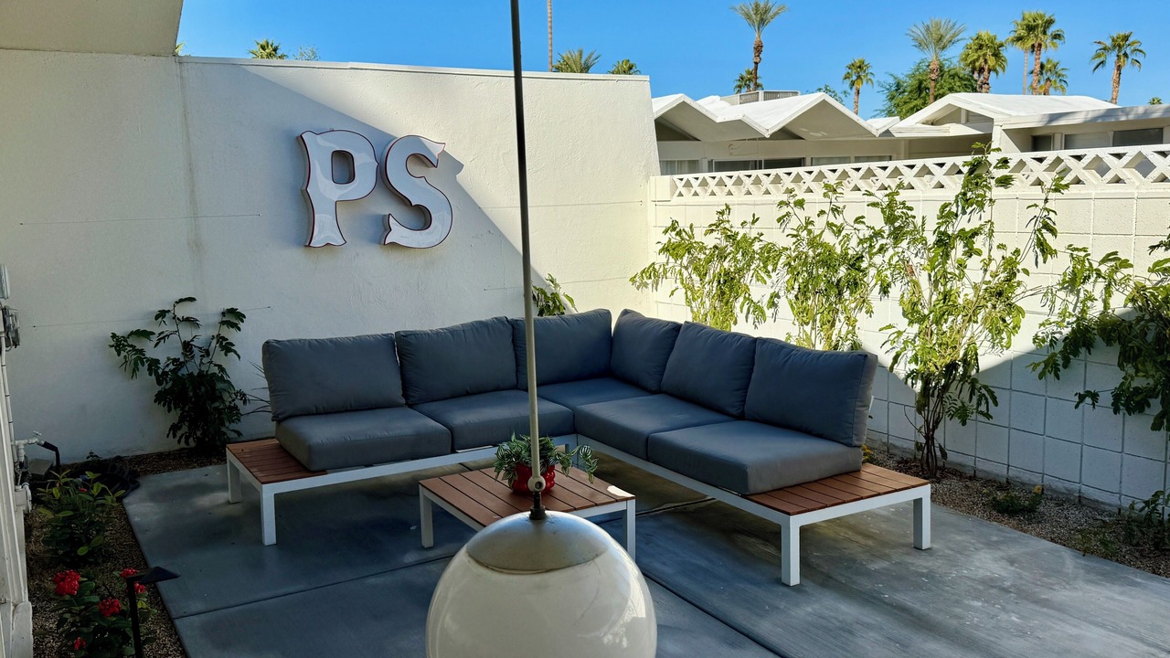 Photo of Patio Balcony in Araby