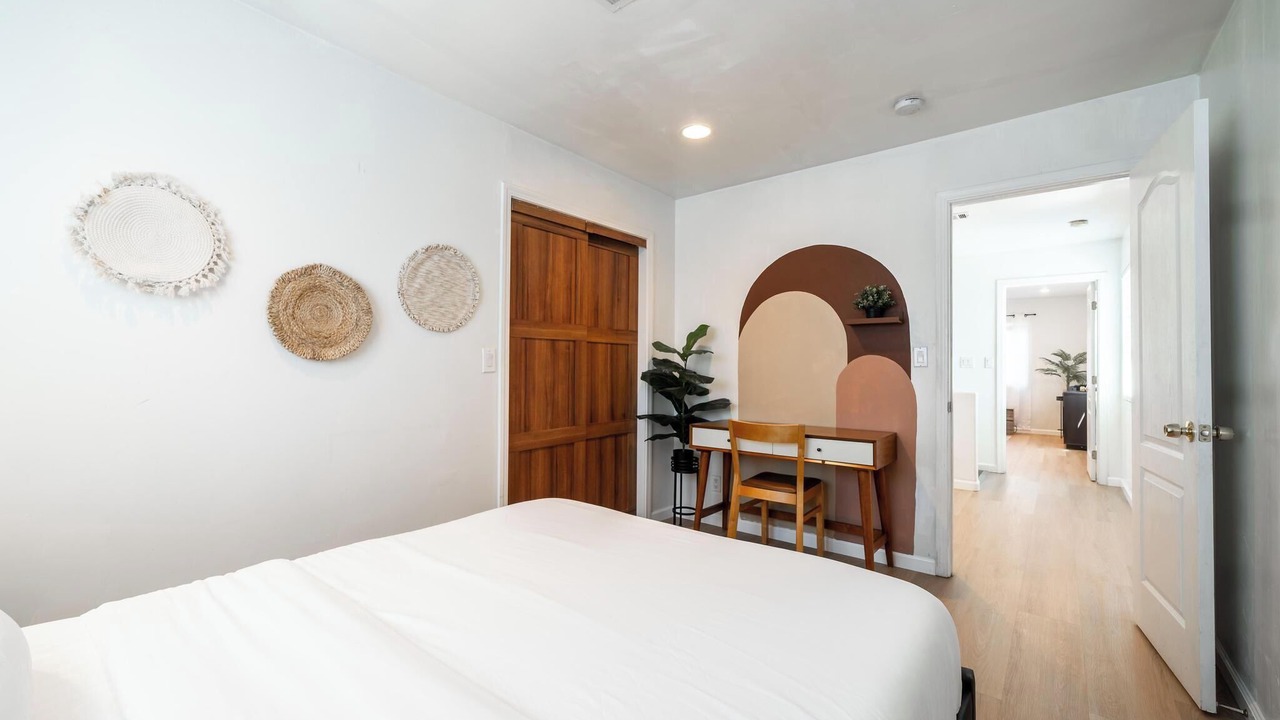 Photo of Bedroom in Davis Tract