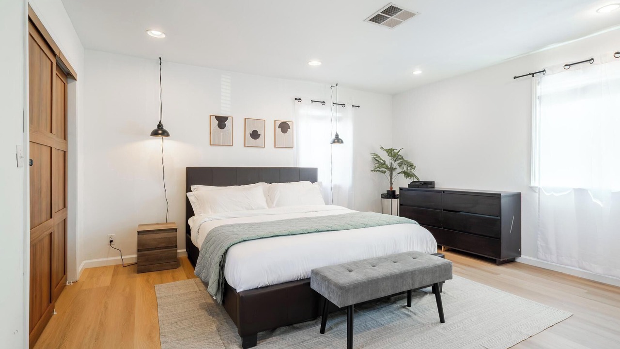 Photo of Bedroom in Davis Tract