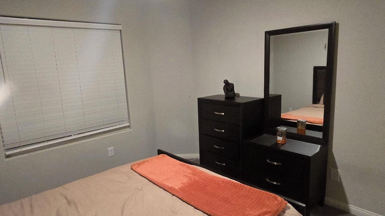 Photo of Bedroom in Pittmann