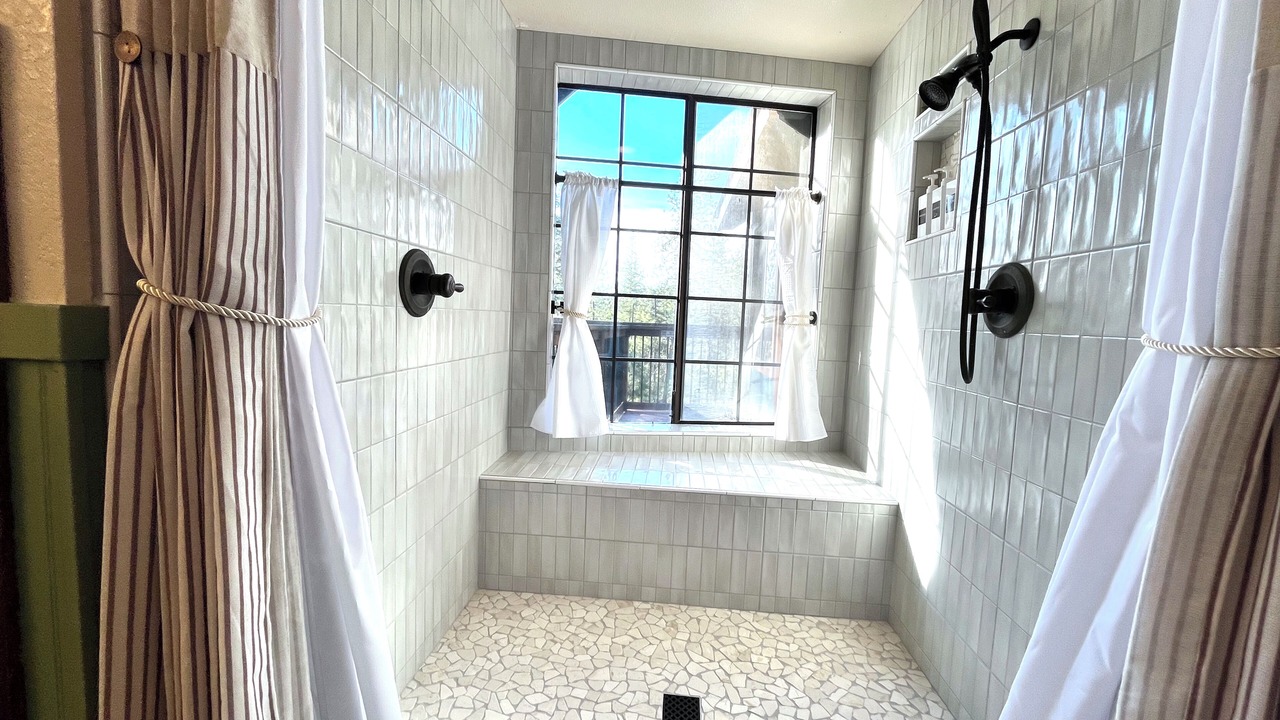 Photo of Bathroom in O'Brien