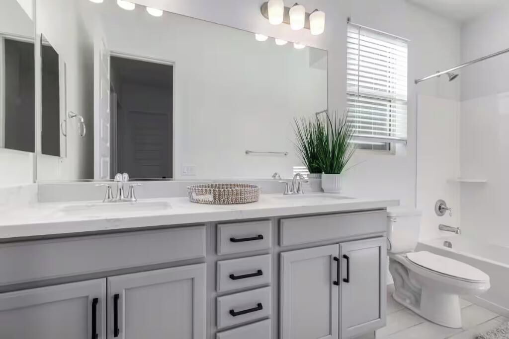 Photo of Bathroom in Glendale