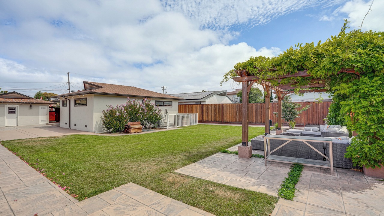 Photo of Patio Balcony in Hayward