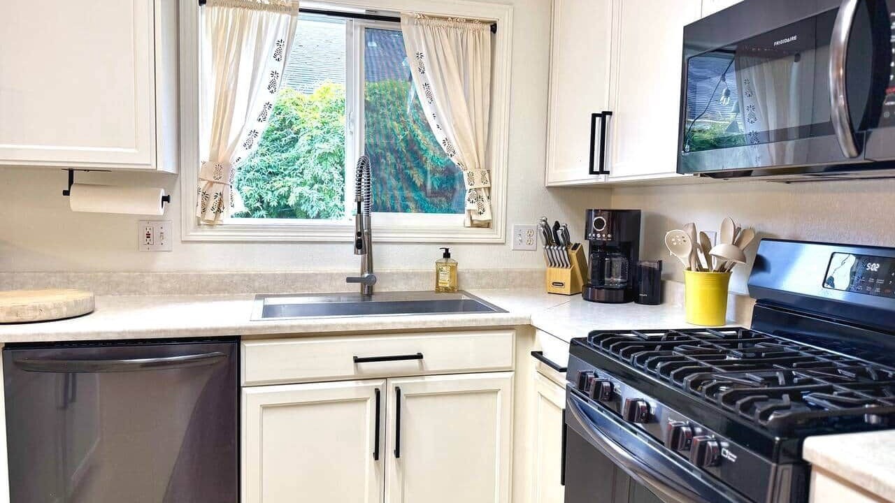 Photo of Kitchen in McKinleyville