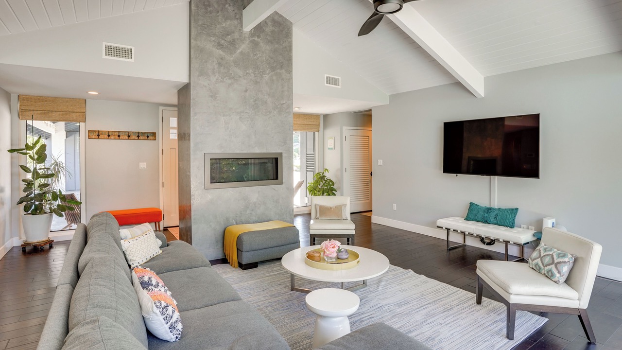 Photo of Bedroom in North Tustin