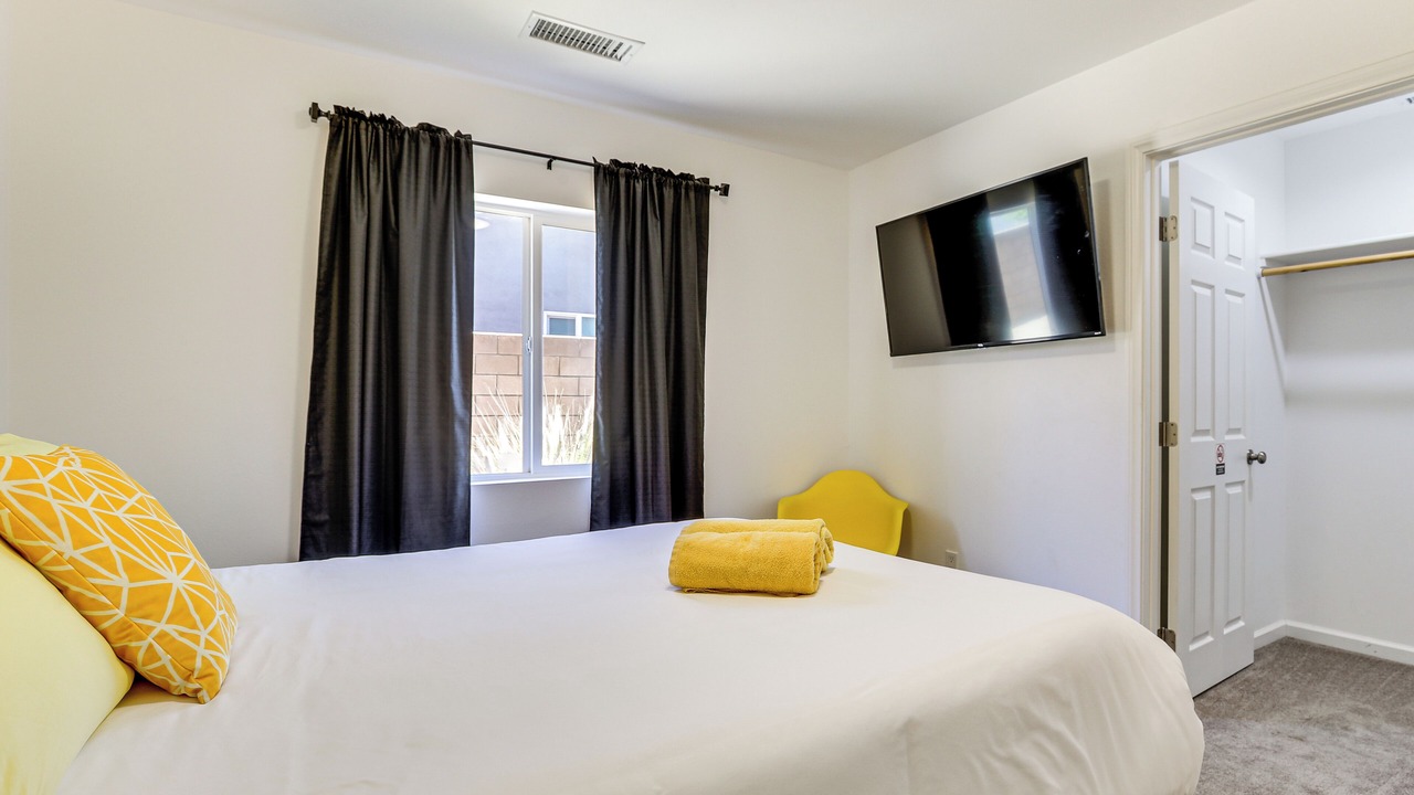 Photo of Bedroom in Desert Hot Springs
