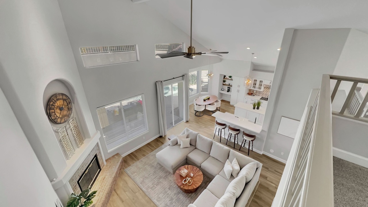 Photo of Livingroom in Fox Crossing