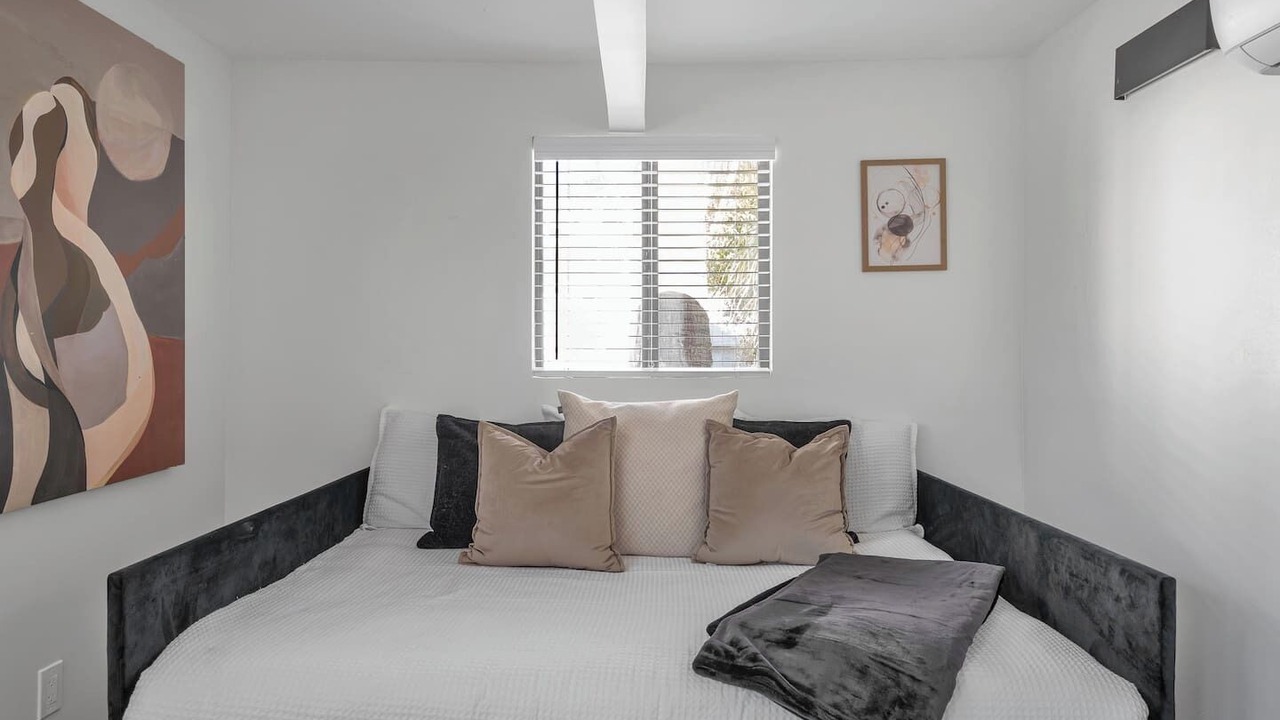 Photo of Bedroom in Vallejo