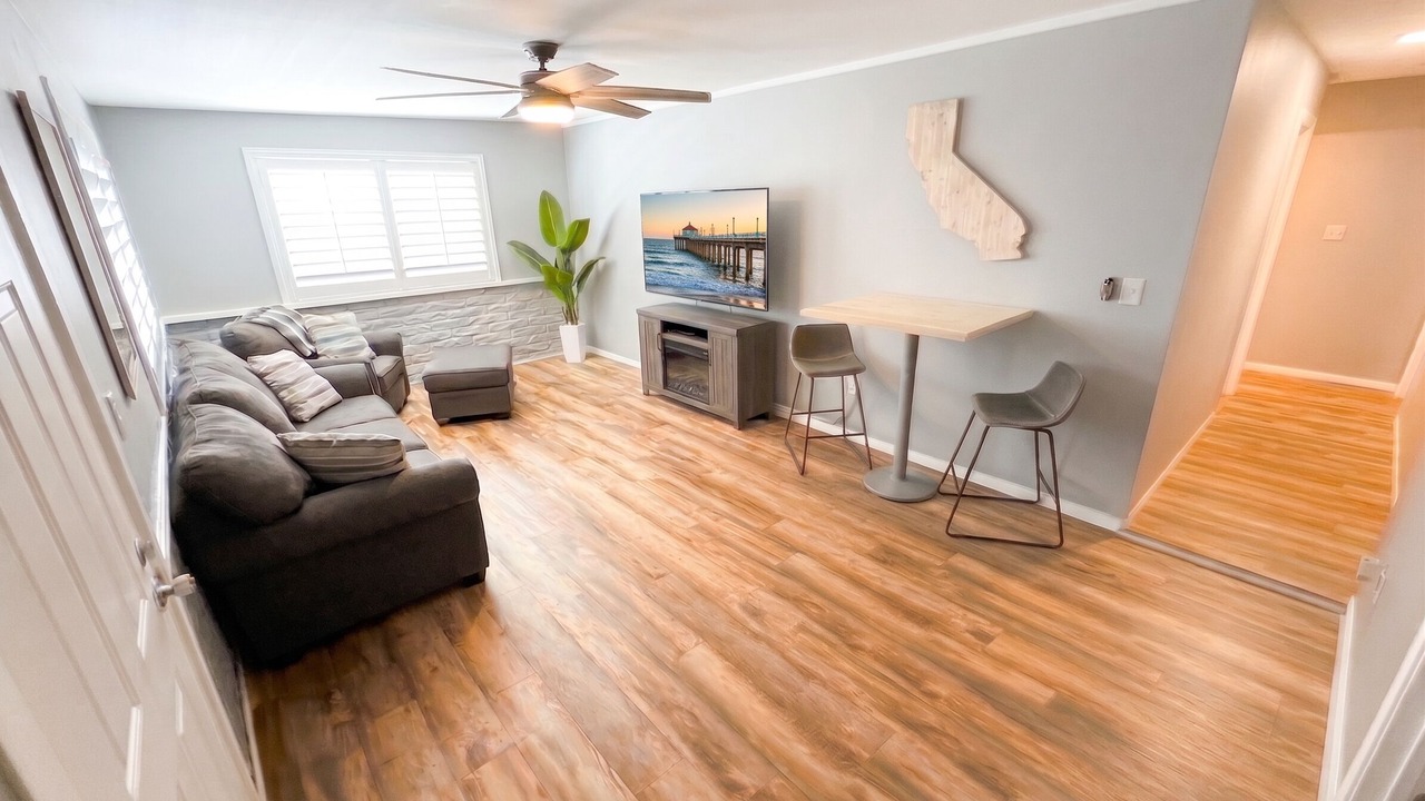 Photo of Livingroom in East Side Capistrano