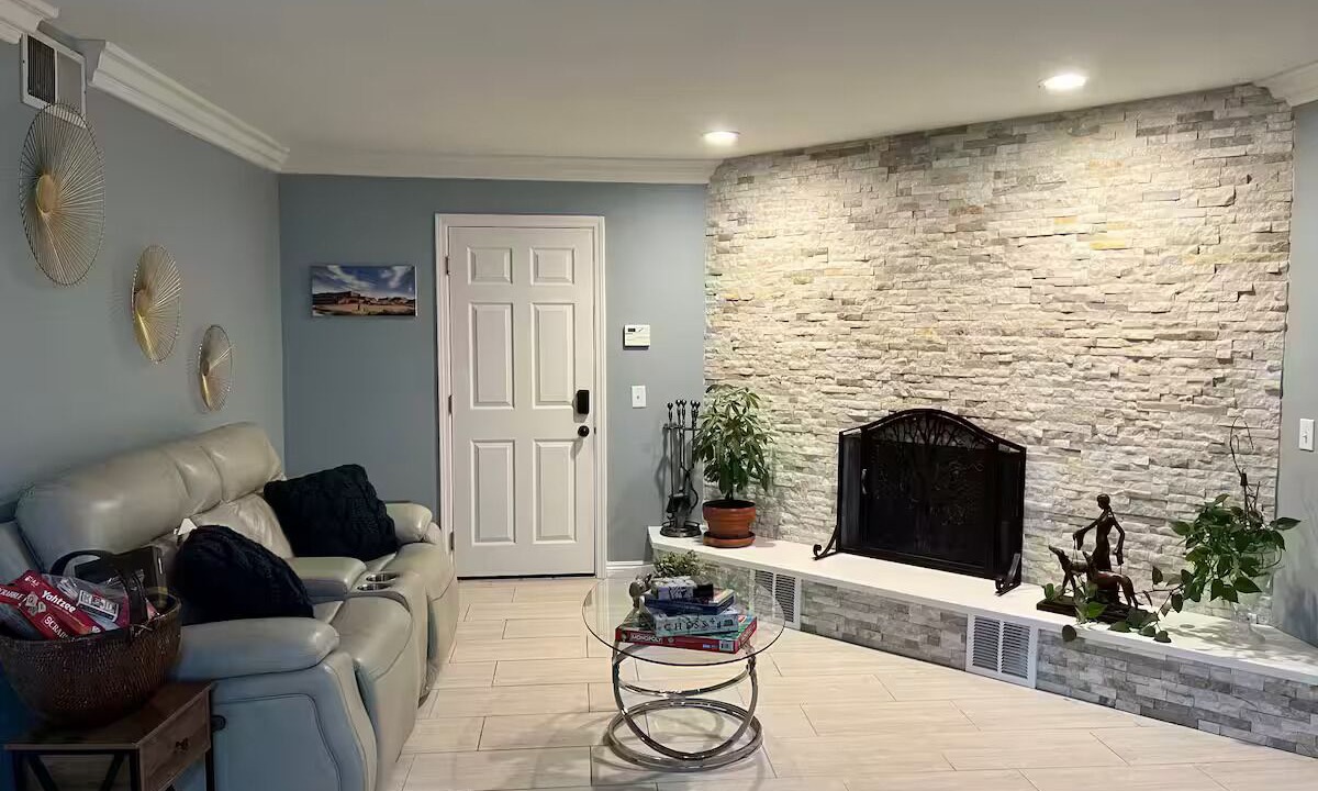 Photo of Livingroom in Lancaster