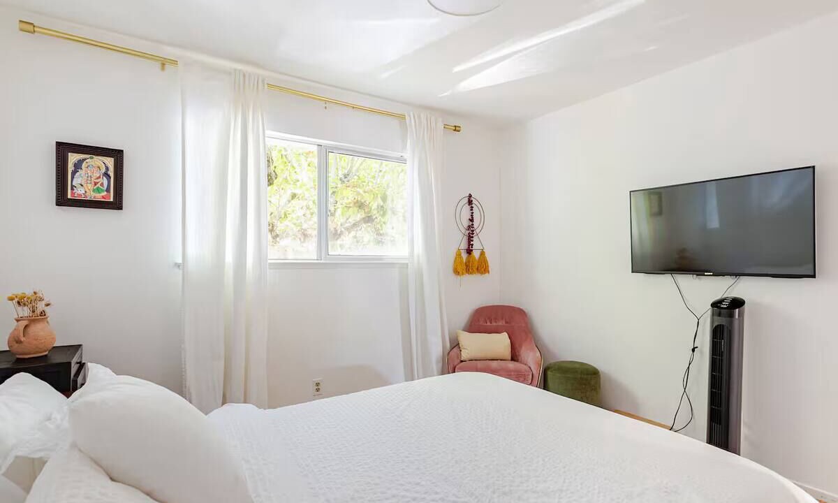 Photo of Bedroom in Upper Rockridge
