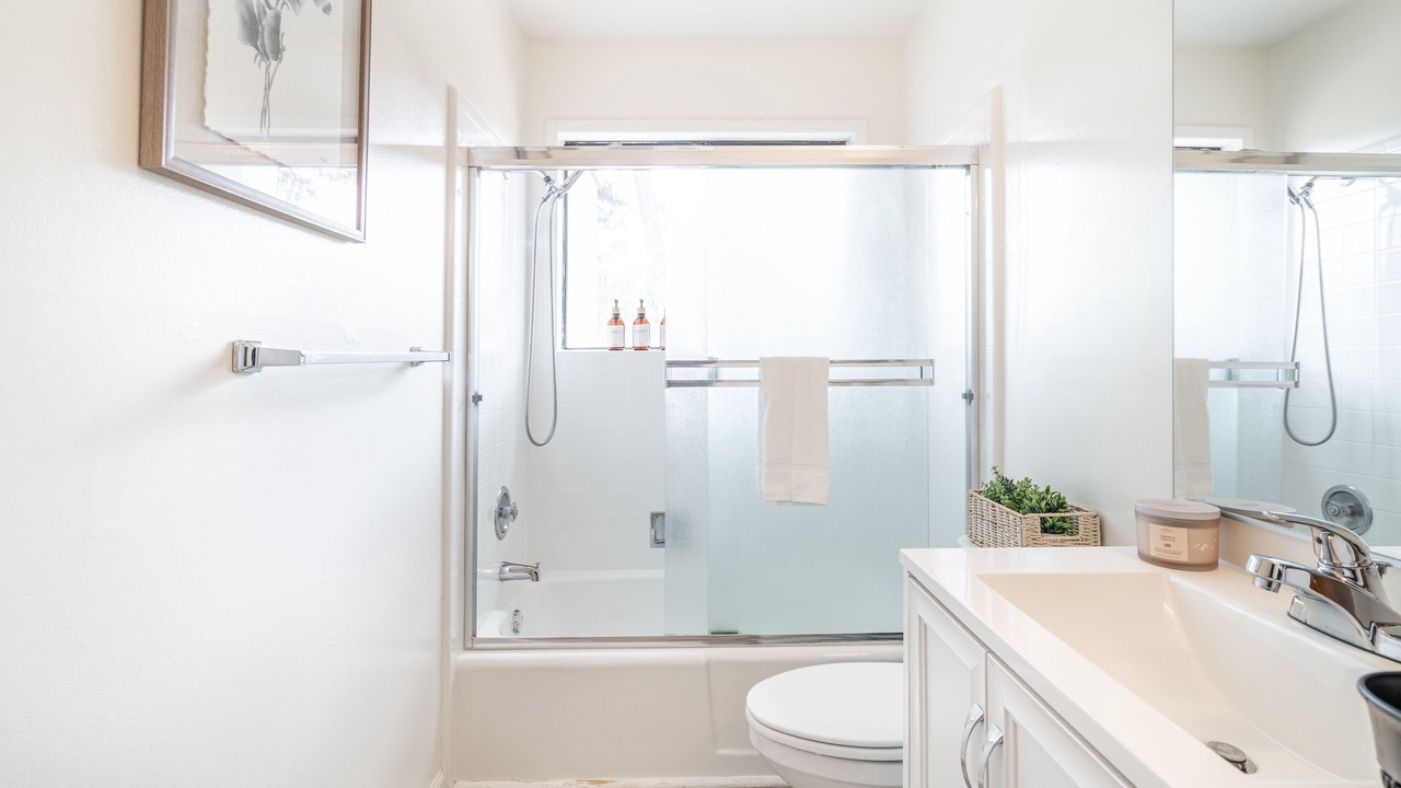Photo of Bathroom in Del Monte Forest