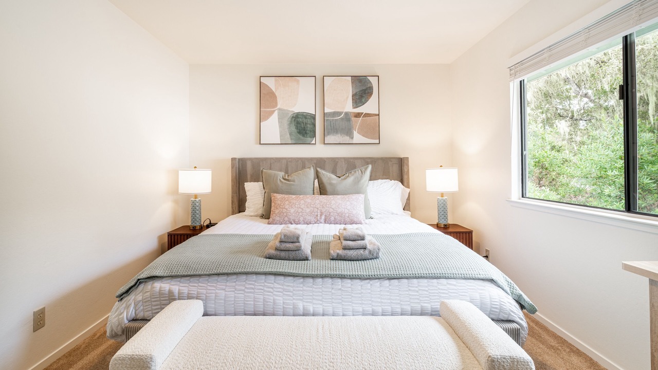 Photo of Bedroom in Del Monte Forest