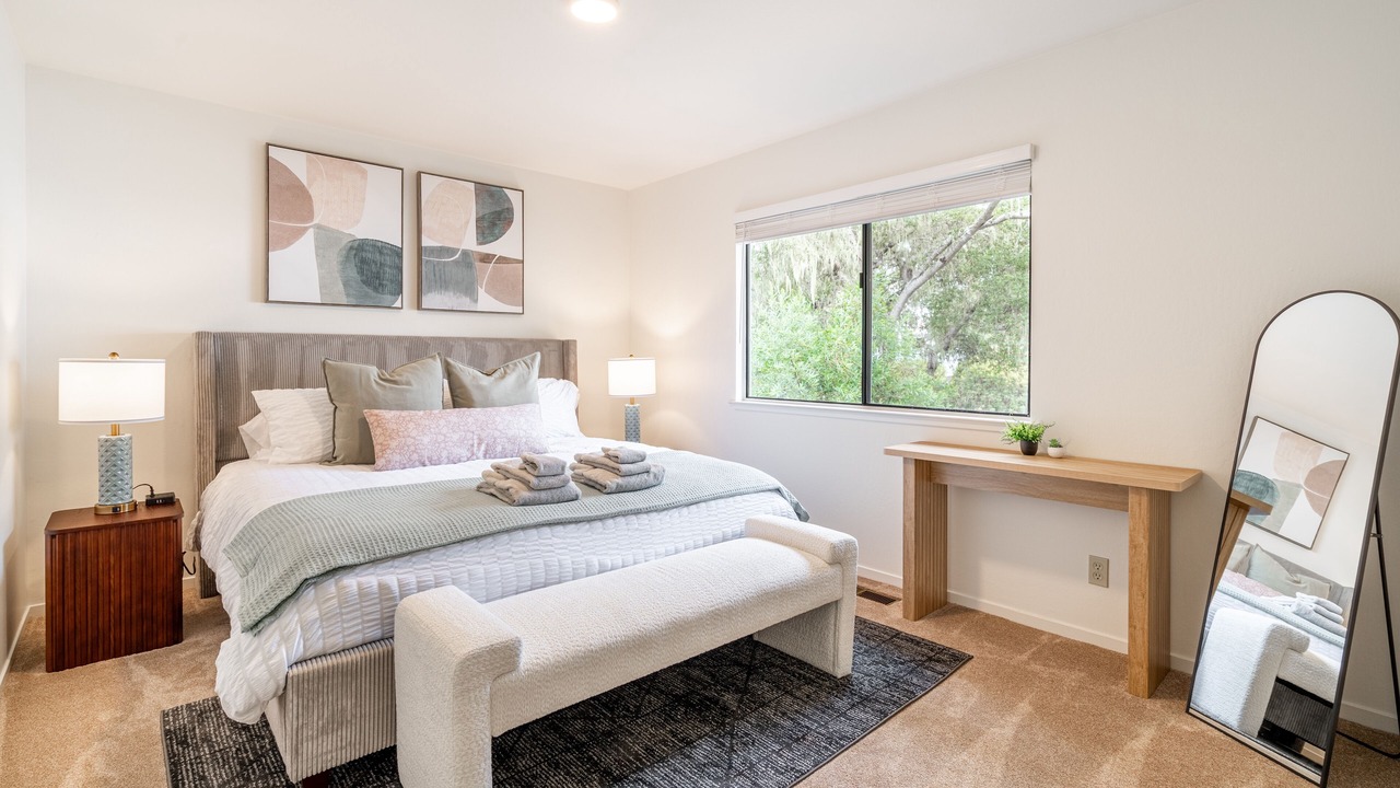 Photo of Bedroom in Del Monte Forest