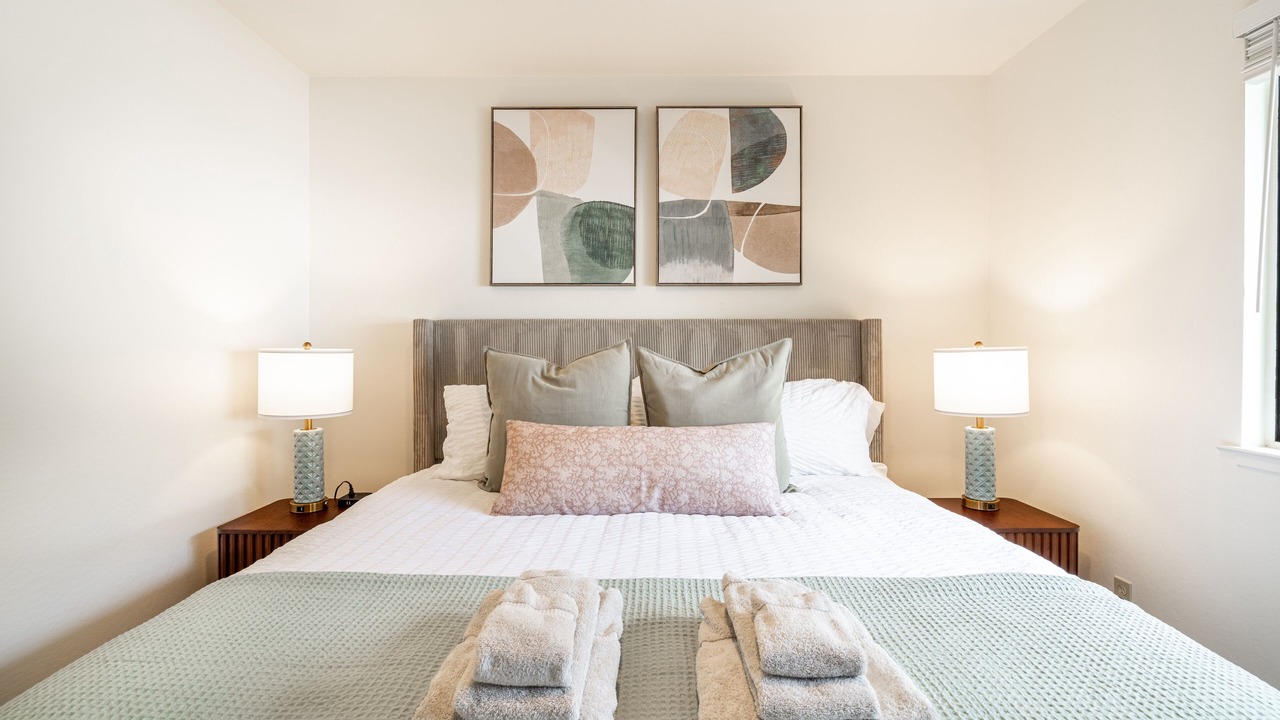 Photo of Bedroom in Del Monte Forest