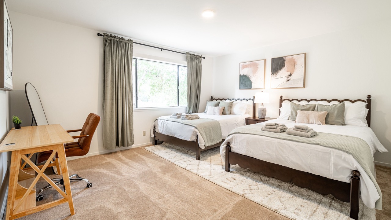 Photo of Bedroom in Del Monte Forest