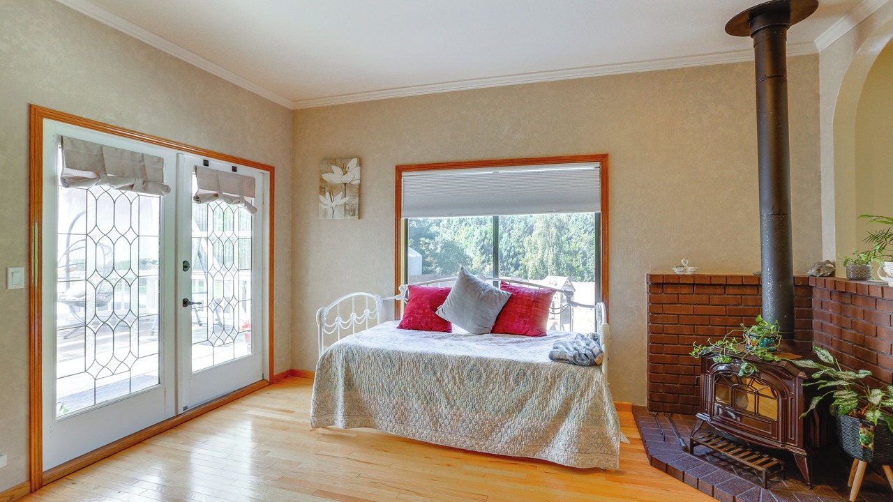 Photo of Bedroom in Eureka
