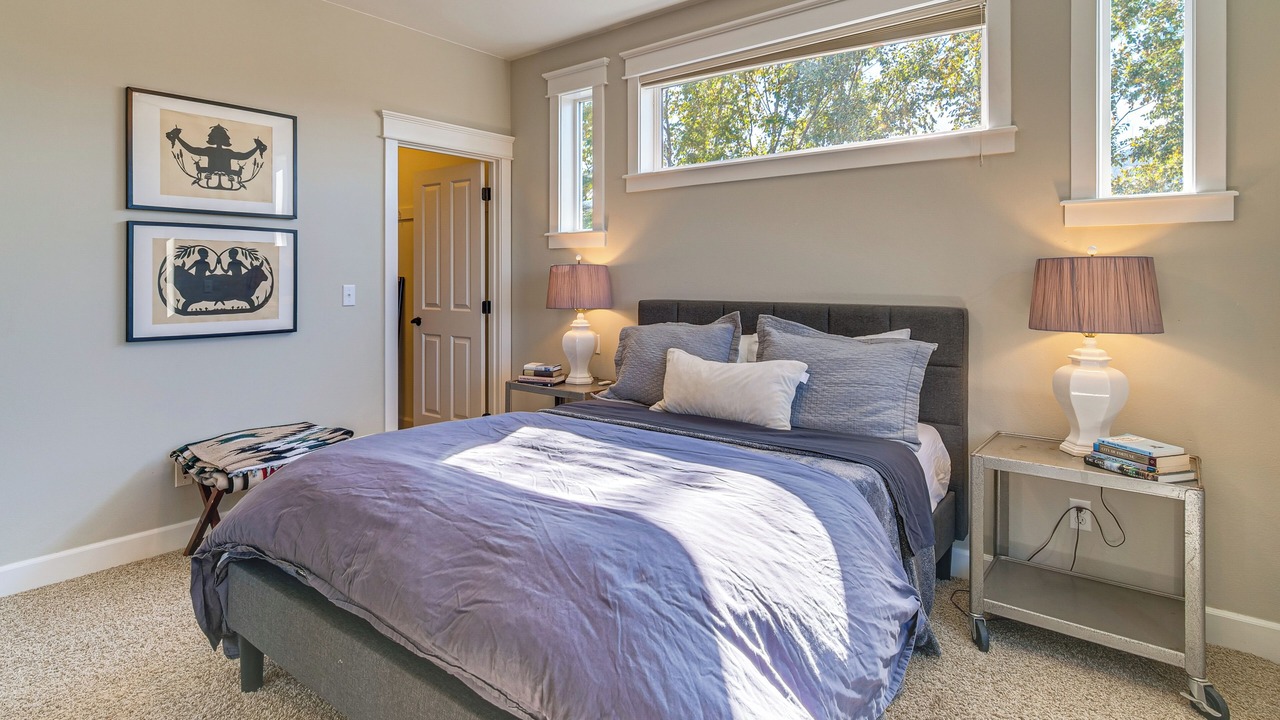 Photo of Bedroom in Ashland