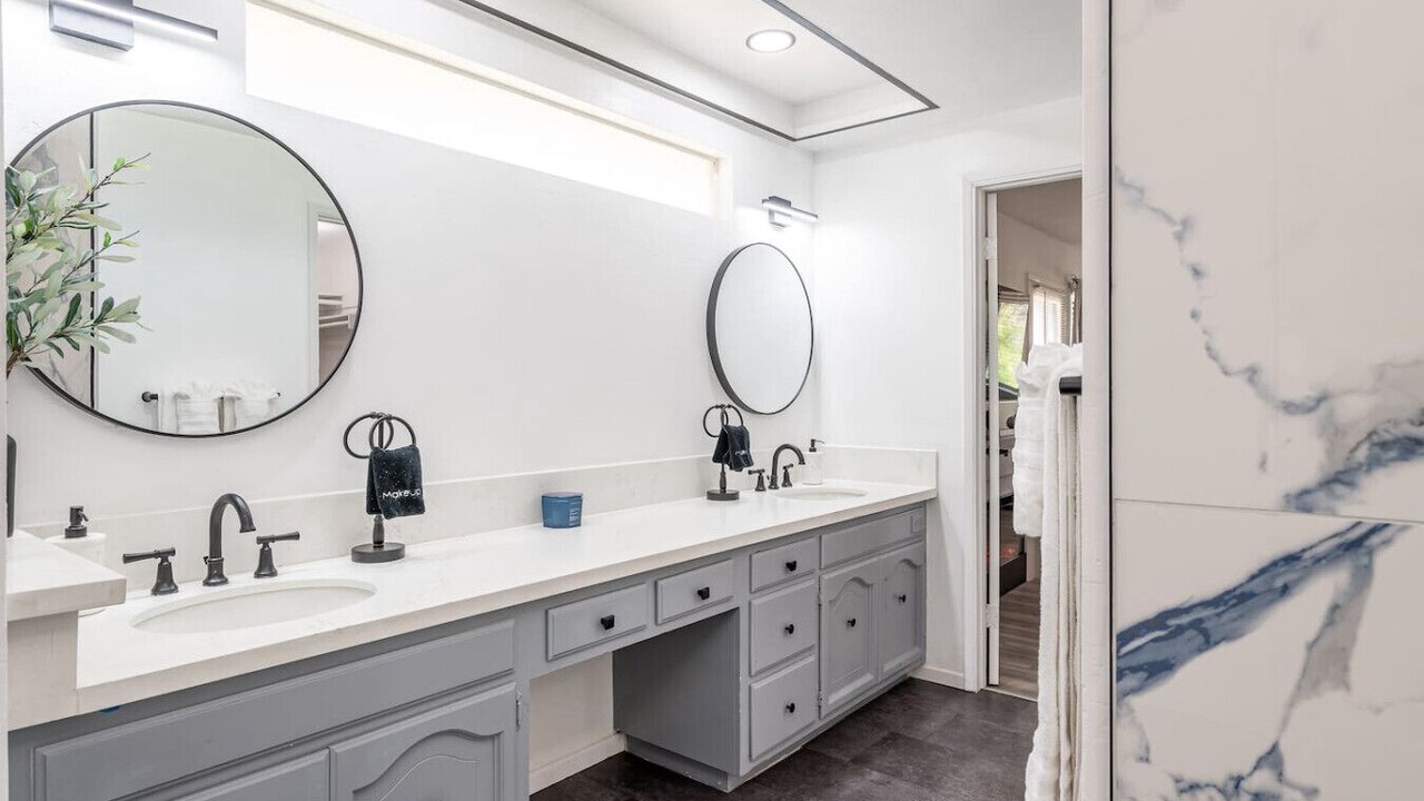 Photo of Bathroom in Valley Center