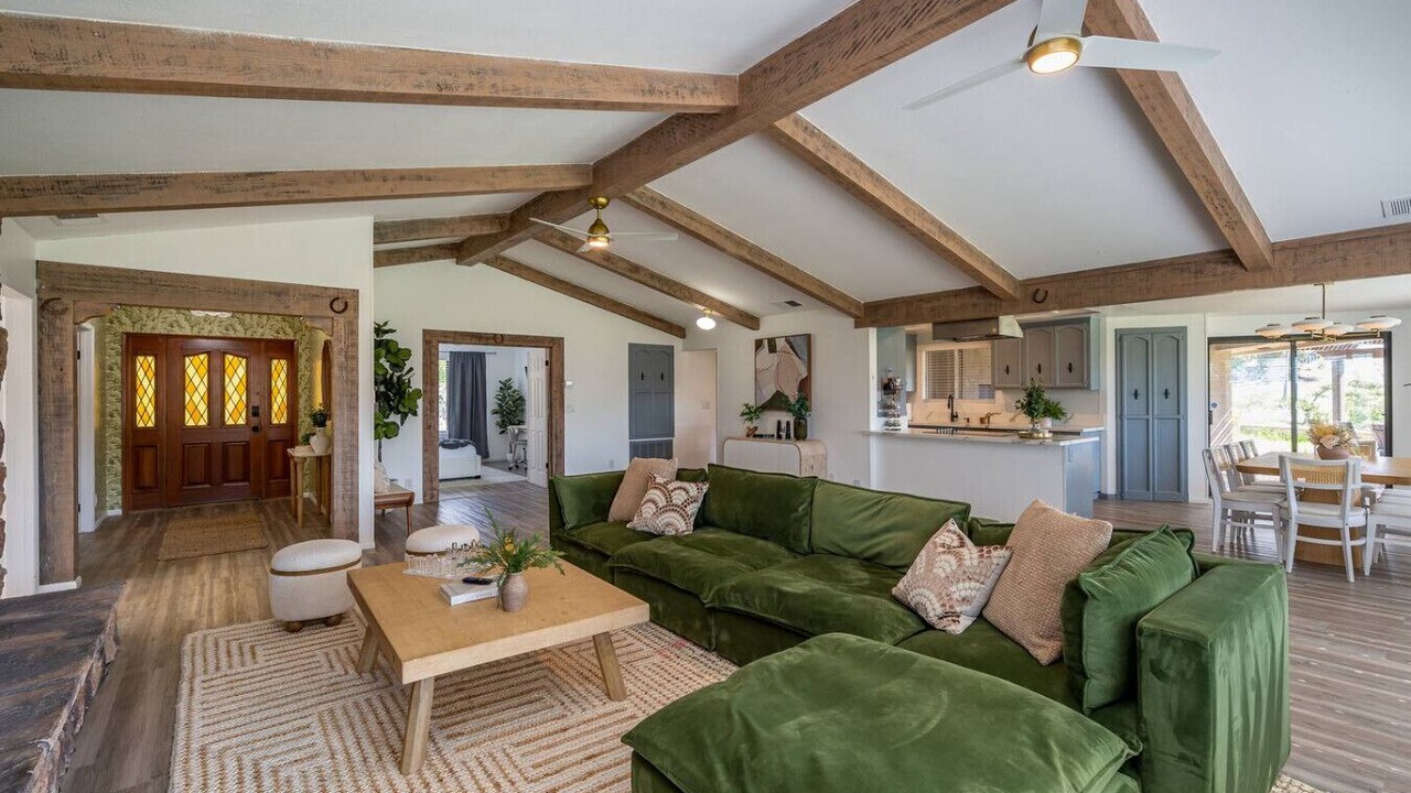 Photo of Livingroom in Valley Center