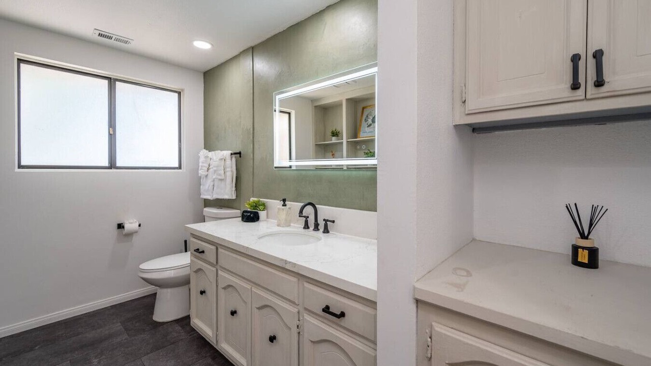 Photo of Bathroom in Valley Center