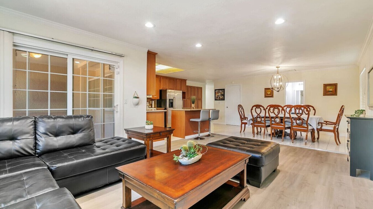 Photo of Livingroom in East San Jose