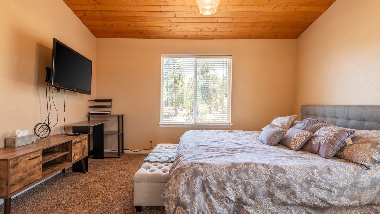 Photo of Bedroom in Big Bear
